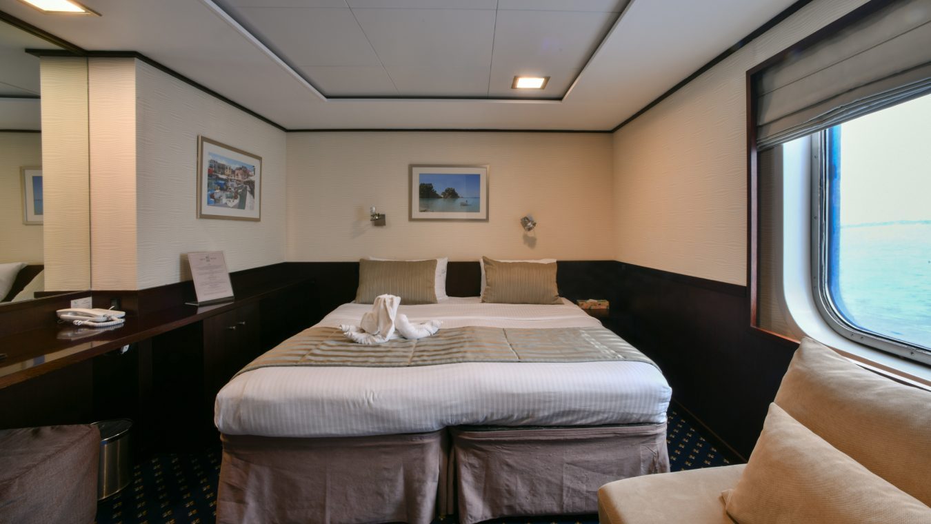 Panorama II - Small luxury cruise ship