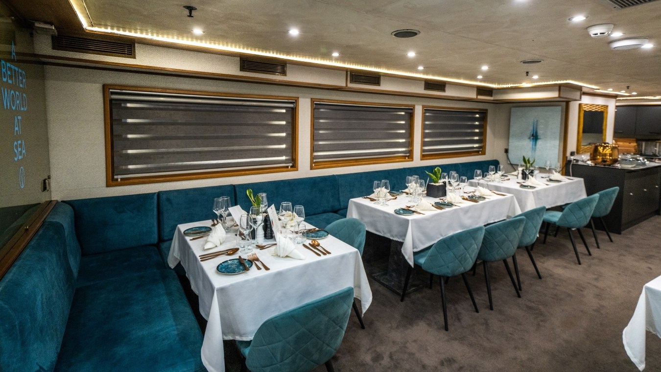 The dining area of Harrmony G