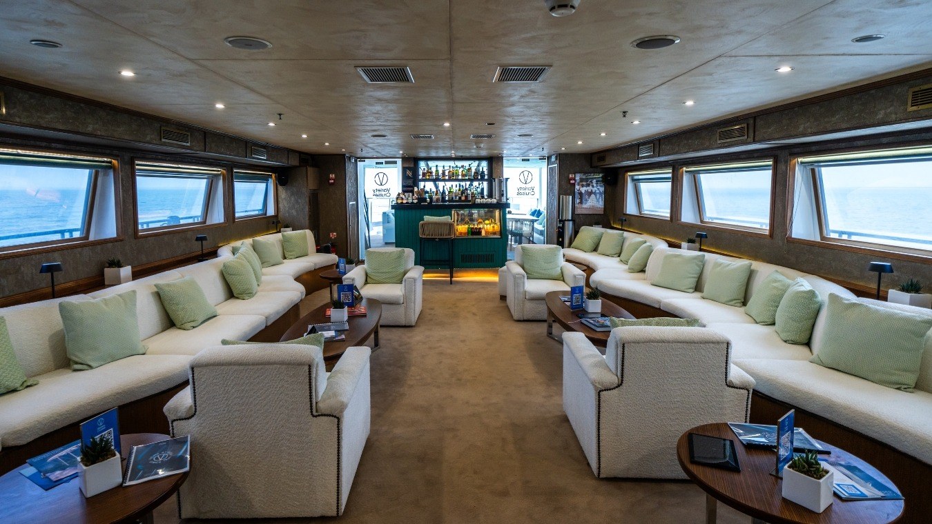 Indoor lounge area on Harmony G