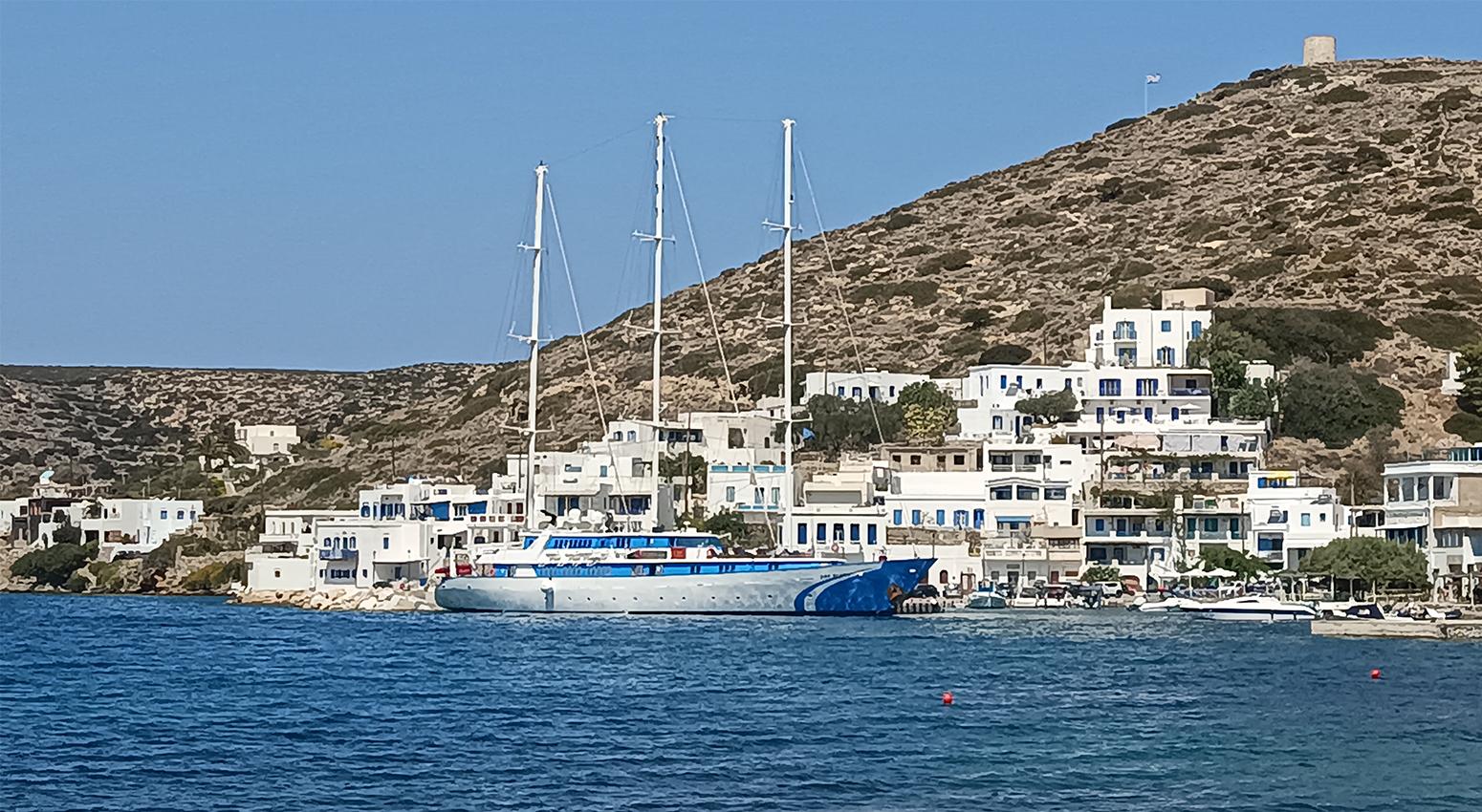 Panorama ship on an island