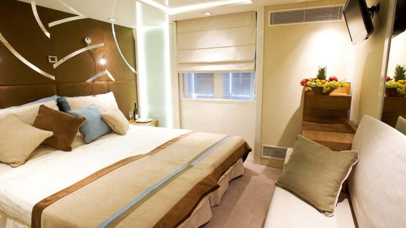 Voyager Yacht Cabin with a Double Bed and Large Windows