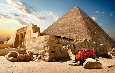 Pyramid sight seeing with Variety Cruises